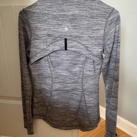 LULU LEMON charcoal zip up - Picture 5 of 5